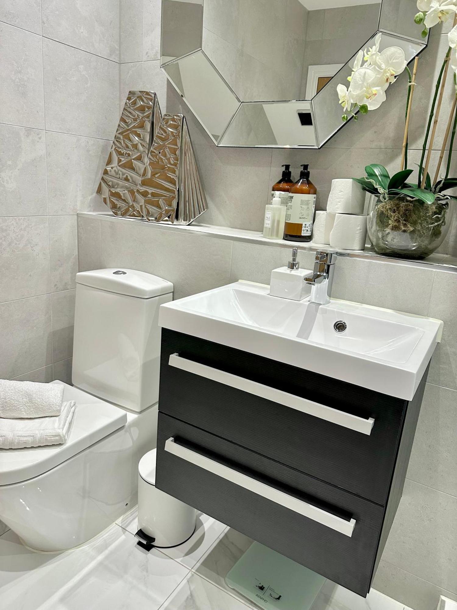 Superior Apartment In Cardiff City Centre Екстер'єр фото
