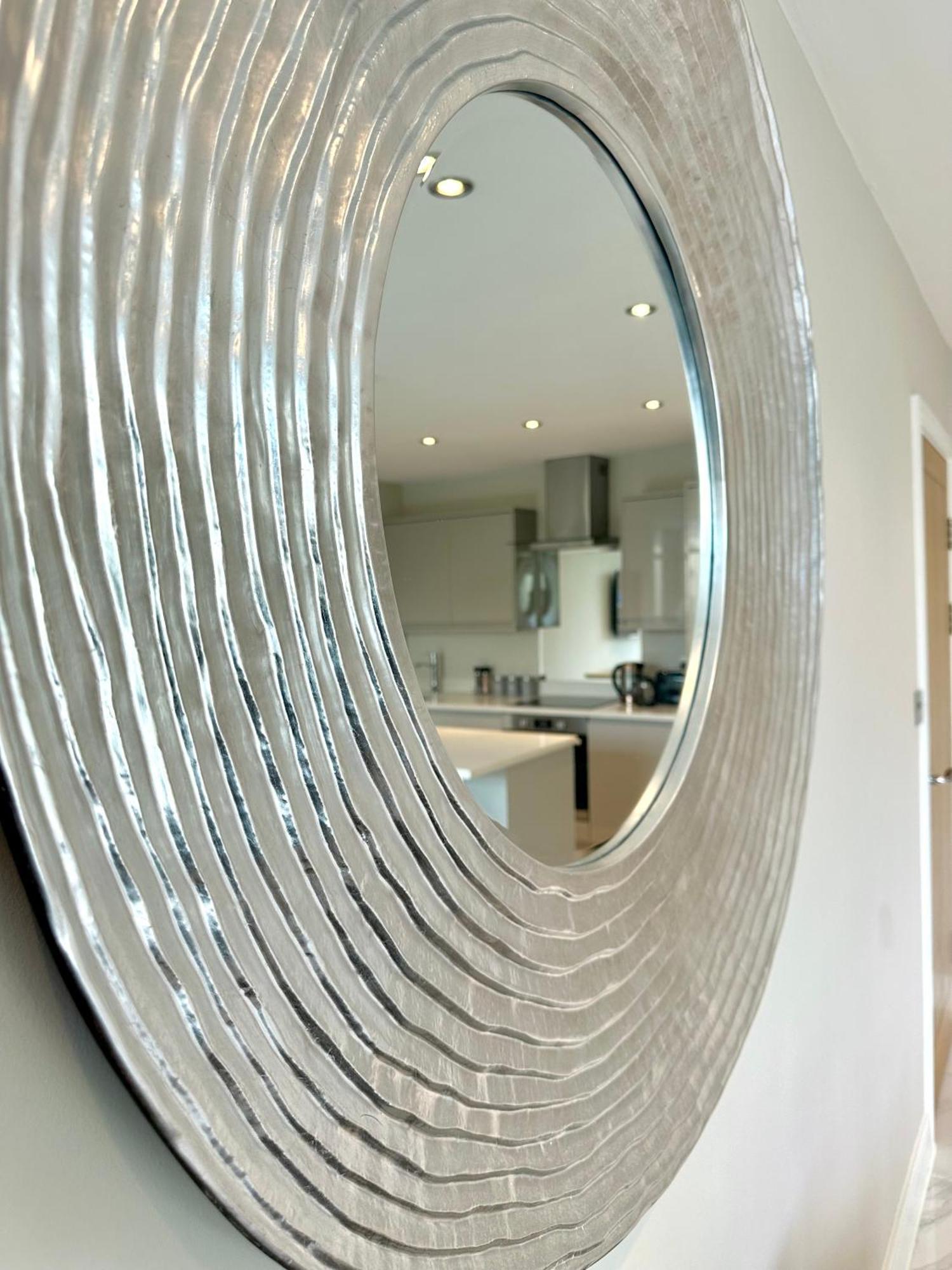 Superior Apartment In Cardiff City Centre Екстер'єр фото