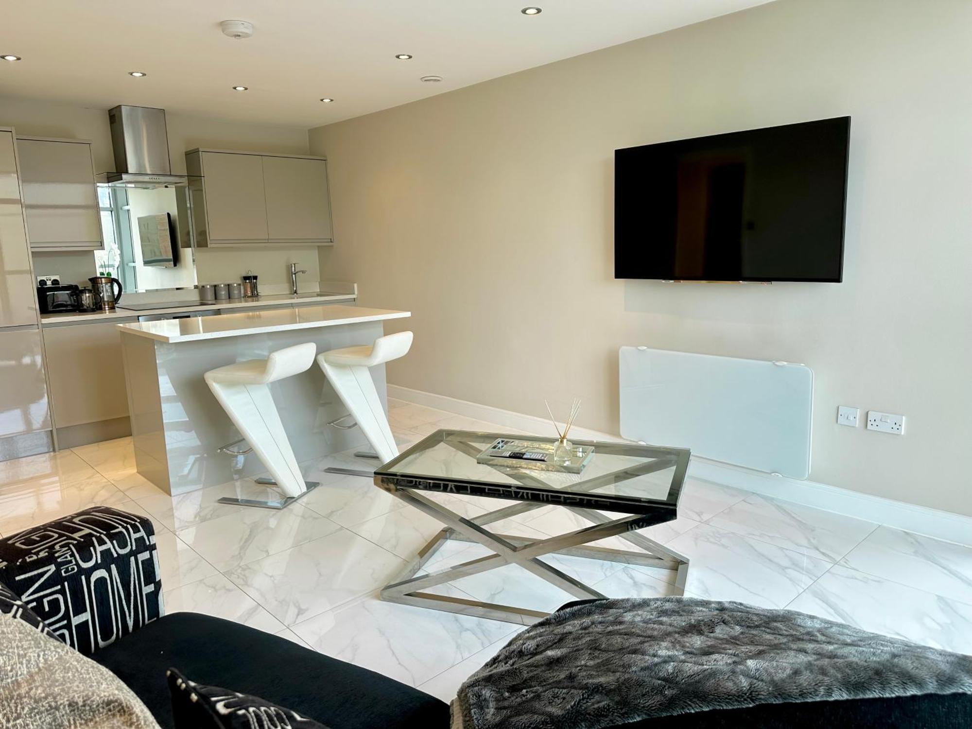 Superior Apartment In Cardiff City Centre Екстер'єр фото